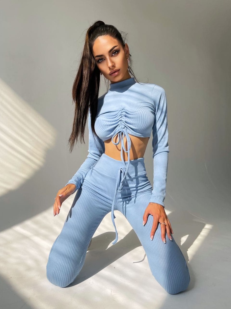 Трикотажный комплект: топ + леггинсы    Трикотажный комплект: топ + леггинсы    | PUSHKA SHOP