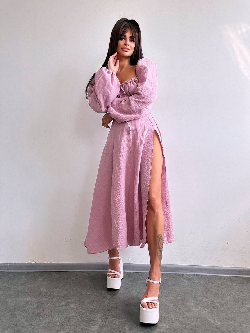 Муслінова сукня -міді з розрізом на ніжці Муслінова сукня -міді з розрізом на ніжці | PUSHKA SHOP