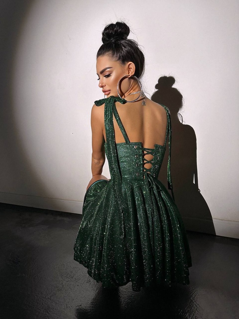 Блискуча корсетна сукня з пишною подвійною спідницею Блискуча корсетна сукня з пишною подвійною спідницею | PUSHKA SHOP