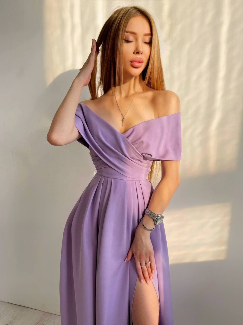 Платье-макси с разрезом Платье-макси с разрезом | PUSHKA SHOP