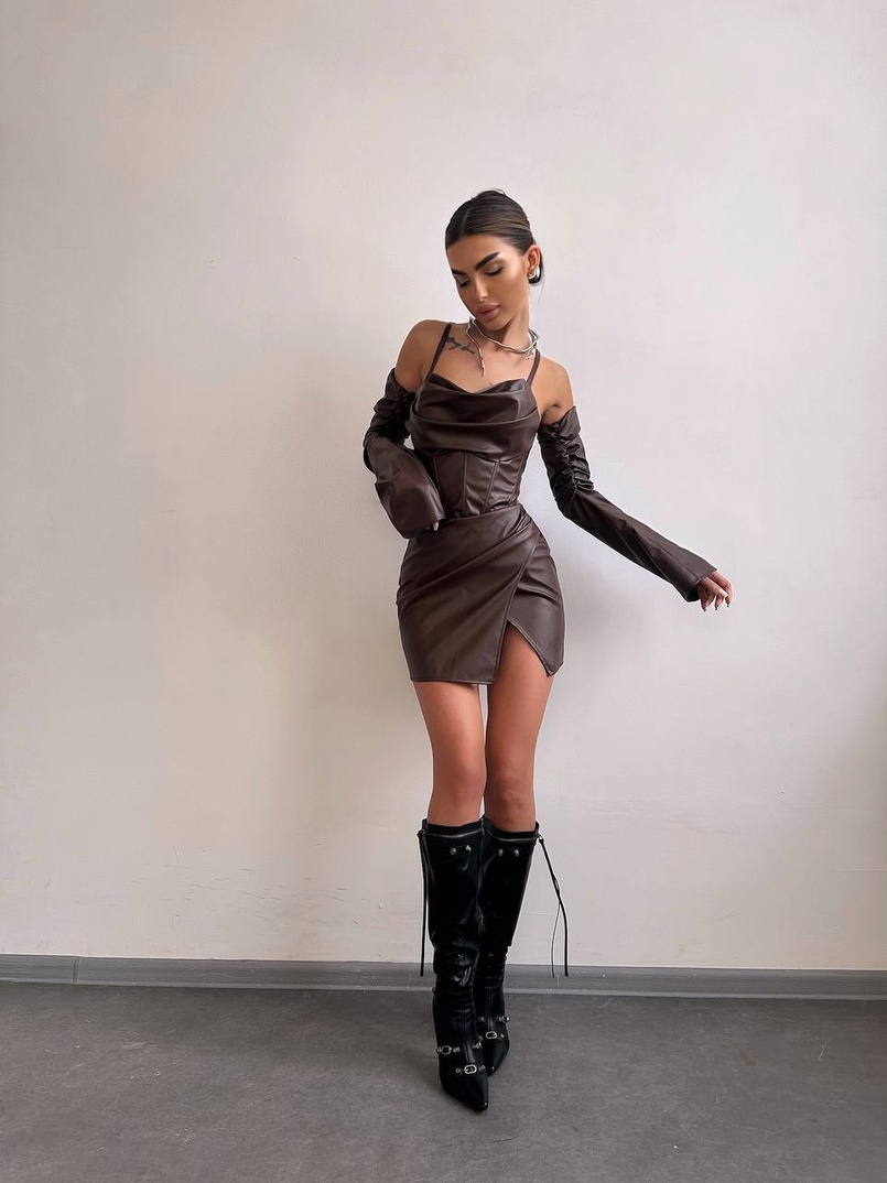 Комплект з еко шкіри: корсет з чашечками+ спідниця міні Комплект з еко шкіри: корсет з чашечками+ спідниця міні | PUSHKA SHOP