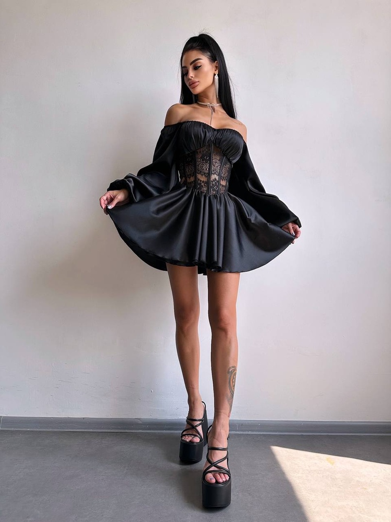 Атласна сукня з обʼємними рукавами та мереживом | PUSHKA SHOP