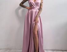 Платье макси с разрезом на юбке и запахом на груди Платье макси с разрезом на юбке и запахом на груди | PUSHKA SHOP