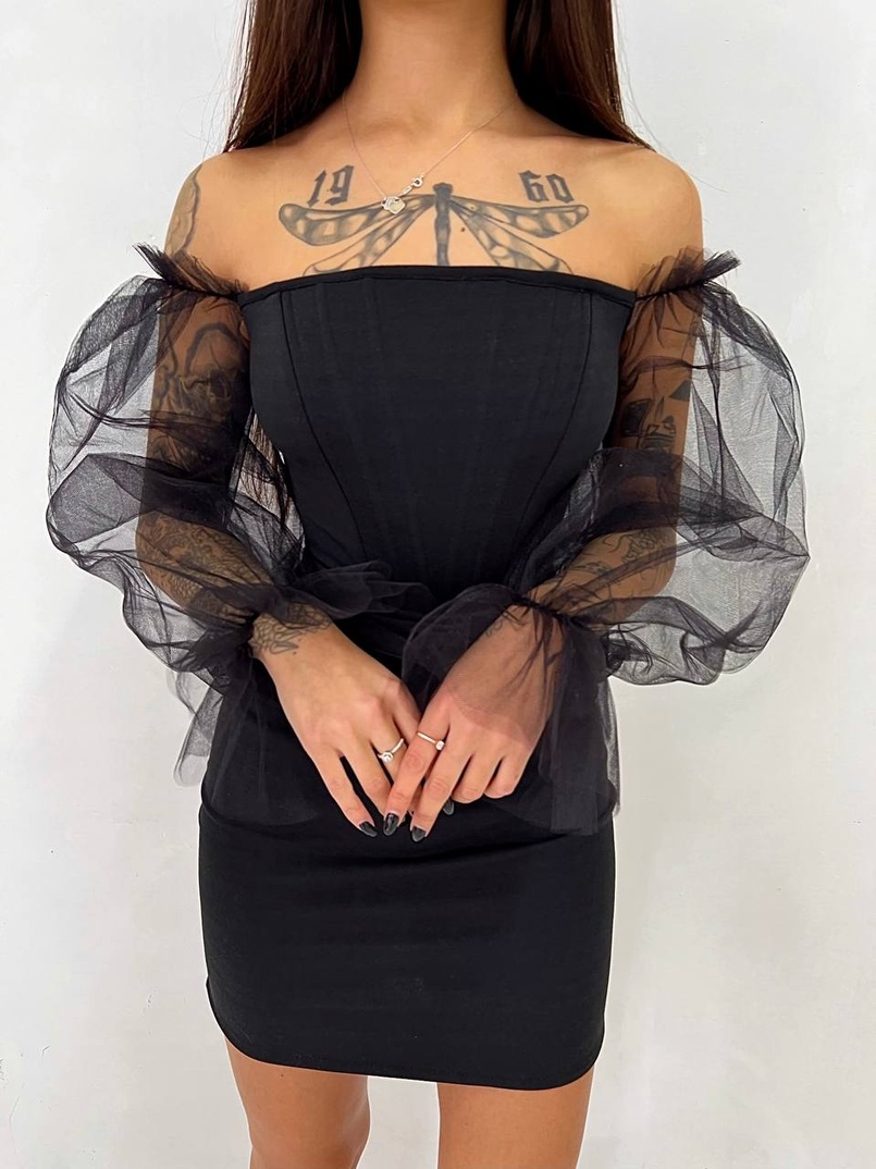 Сукня з корсетними елементами та об'ємними руквами з фатину Сукня з корсетними елементами та об'ємними руквами з фатину | PUSHKA SHOP