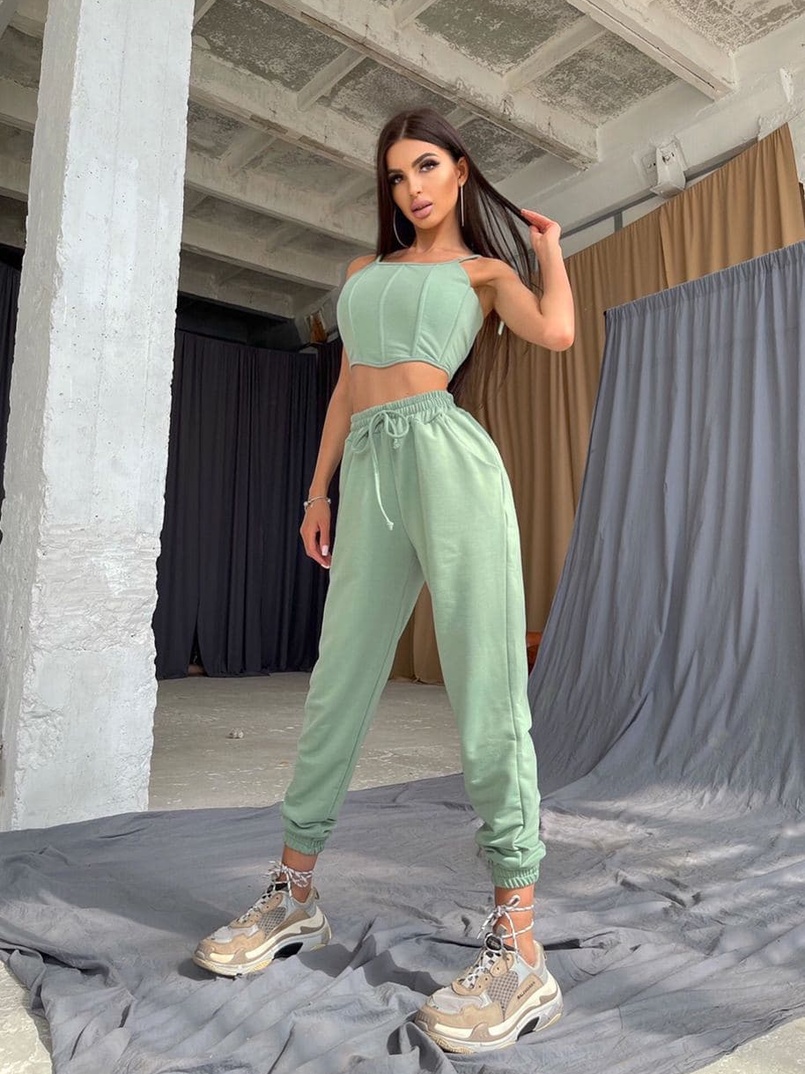 Трикотажный комплект: топ с элементами корсета на шнуровке + джоггеры  | PUSHKA SHOP