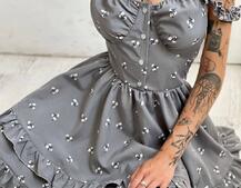 Платье с корсетным верхом и оборками на юбочке Платье с корсетным верхом и оборками на юбочке | PUSHKA SHOP