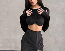 Оксамитовий комплект: топ із чашками push up+ спідниця, декорована стразами Прикраса пришита, ручна робота. Оксамитовий комплект: топ із чашками push up+ спідниця, декорована стразами Прикраса пришита, ручна робота. | PUSHKA SHOP