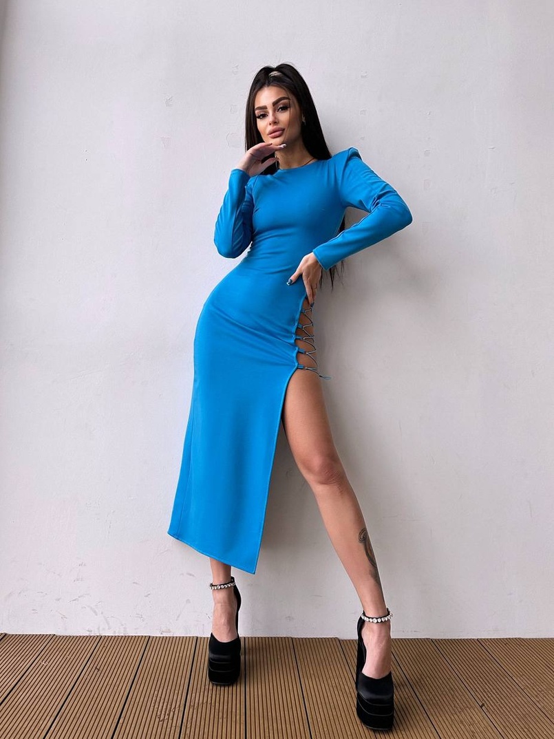 Сукня міді з підплічниками та шнурівкою Розмір вирізу можна регулювати шнурівкою | PUSHKA SHOP