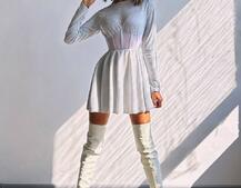 Приталена блискуча сукня з корсетною вставкою та пишною спідницею-сонцем Приталена блискуча сукня з корсетною вставкою та пишною спідницею-сонцем | PUSHKA SHOP