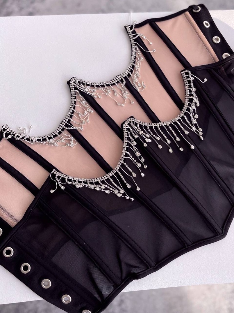Корсет на кісточках зі шнурівкою, декорований бахромою зі страз | PUSHKA SHOP