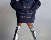 Трендове худі over size із сяючими стразами Трендове худі over size із сяючими стразами | PUSHKA SHOP