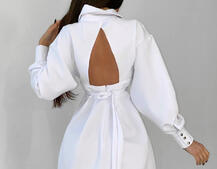 Приталенное платье-рубашка на кнопках с открытой спиной | PUSHKA SHOP