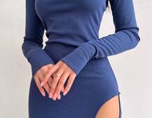 Облягаюча сукня міді цікавого крою Облягаюча сукня міді цікавого крою | PUSHKA SHOP