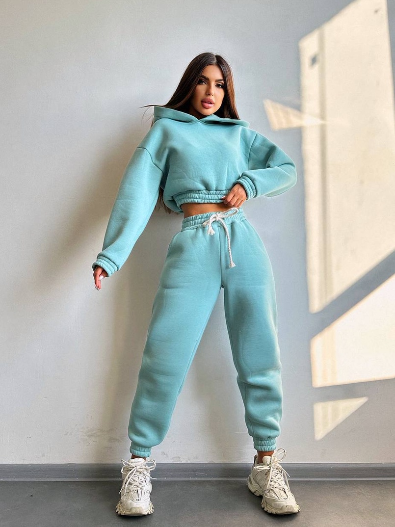 Базовий костюм на флісі з об'ємними капюшоном Базовий костюм на флісі з об'ємними капюшоном | PUSHKA SHOP