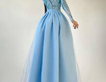 Платье-макси с пышной юбкой и блестящим верхом Платье-макси с пышной юбкой и блестящим верхом | PUSHKA SHOP