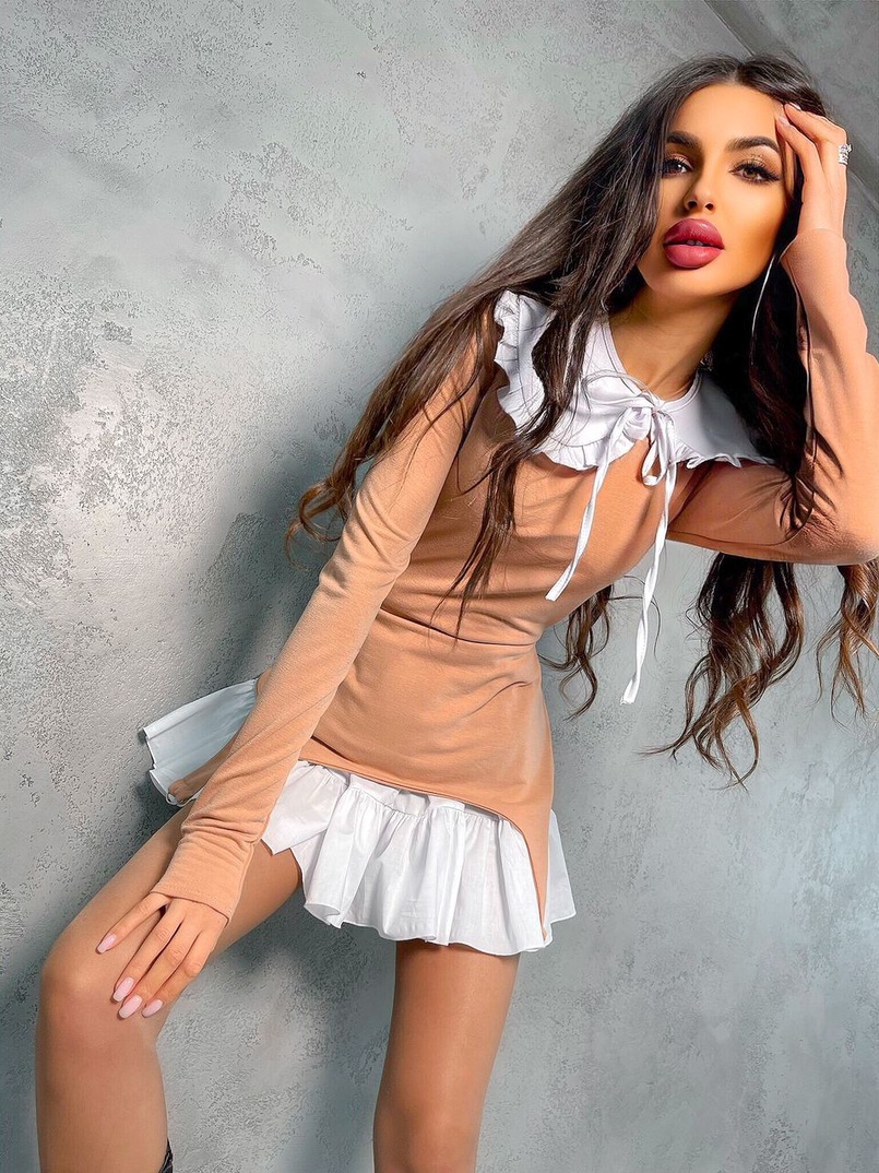 Трикотажное платье со съемным воротничком и подъюбником Трикотажное платье со съемным воротничком и подъюбником | PUSHKA SHOP