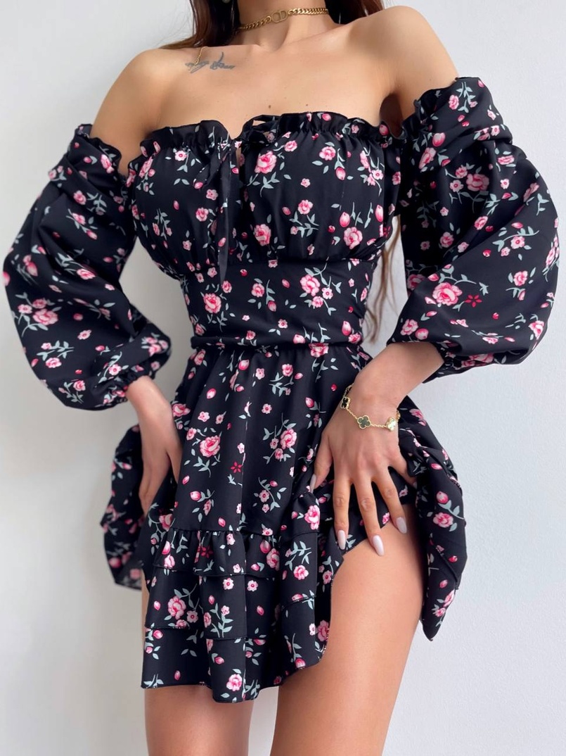 Квіткова сукня з воланами та шнуровкою по спинці Квіткова сукня з воланами та шнуровкою по спинці | PUSHKA SHOP