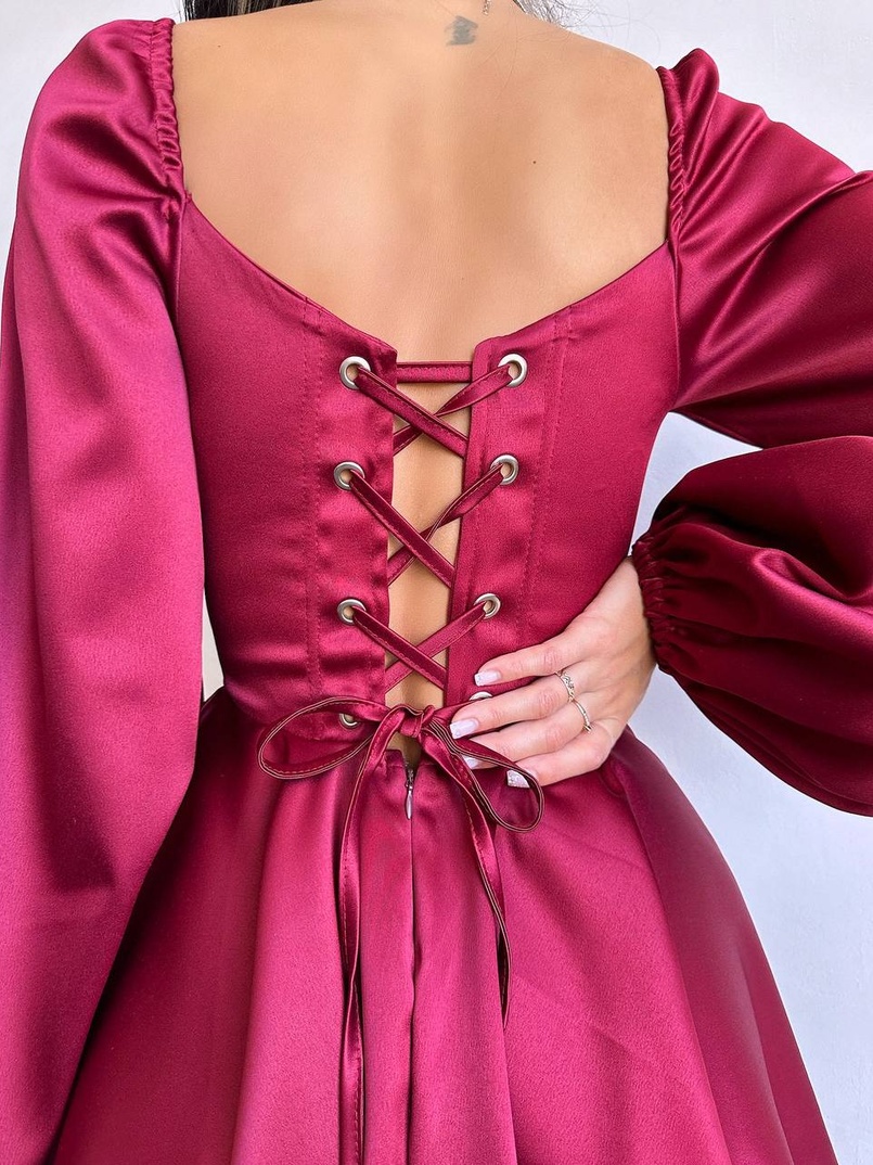 Атласна корсетна сукня з пишною подвійною спідницею та об‘ємними рукавами | PUSHKA SHOP