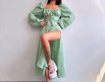 Муслінова сукня -міді з розрізом на ніжці Муслінова сукня -міді з розрізом на ніжці | PUSHKA SHOP