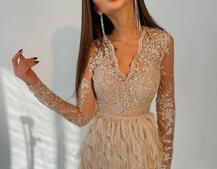 Платье с кружевным верхом и пушистой юбочкой Платье с кружевным верхом и пушистой юбочкой | PUSHKA SHOP