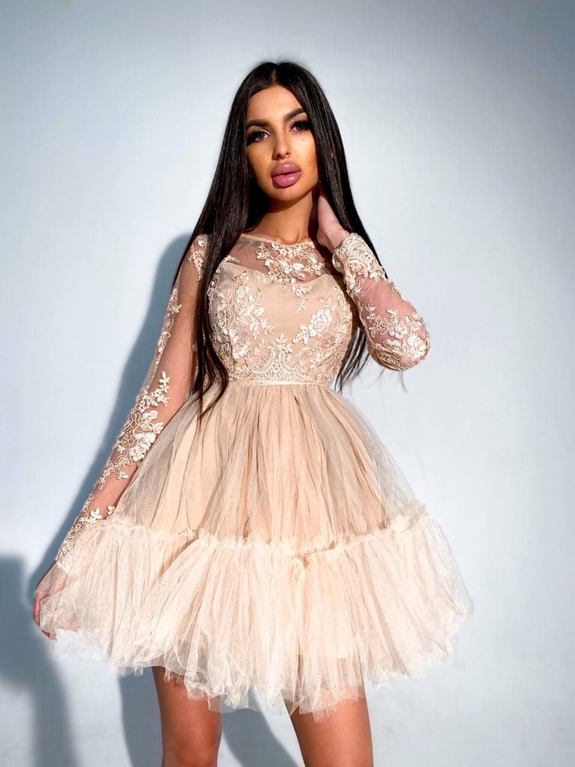 Платье с кружевным верхом и пышной фатиновой юбкой Платье с кружевным верхом и пышной фатиновой юбкой | PUSHKA SHOP