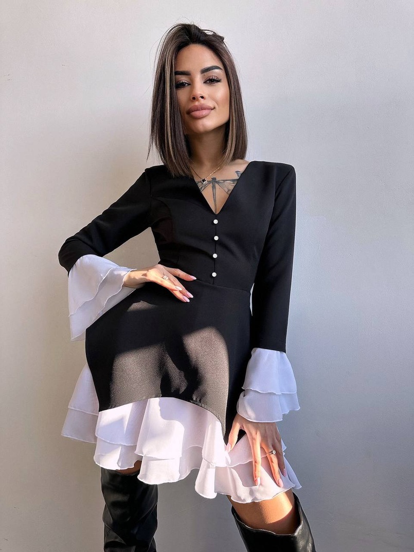 Сукня з воланами та ґудзиками Сукня з воланами та ґудзиками | PUSHKA SHOP