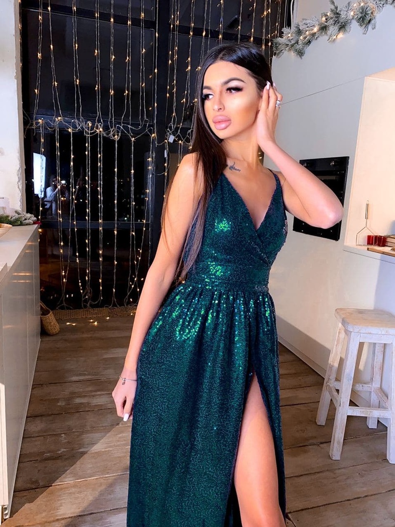 Блестящее платье макси с разрезом | PUSHKA SHOP