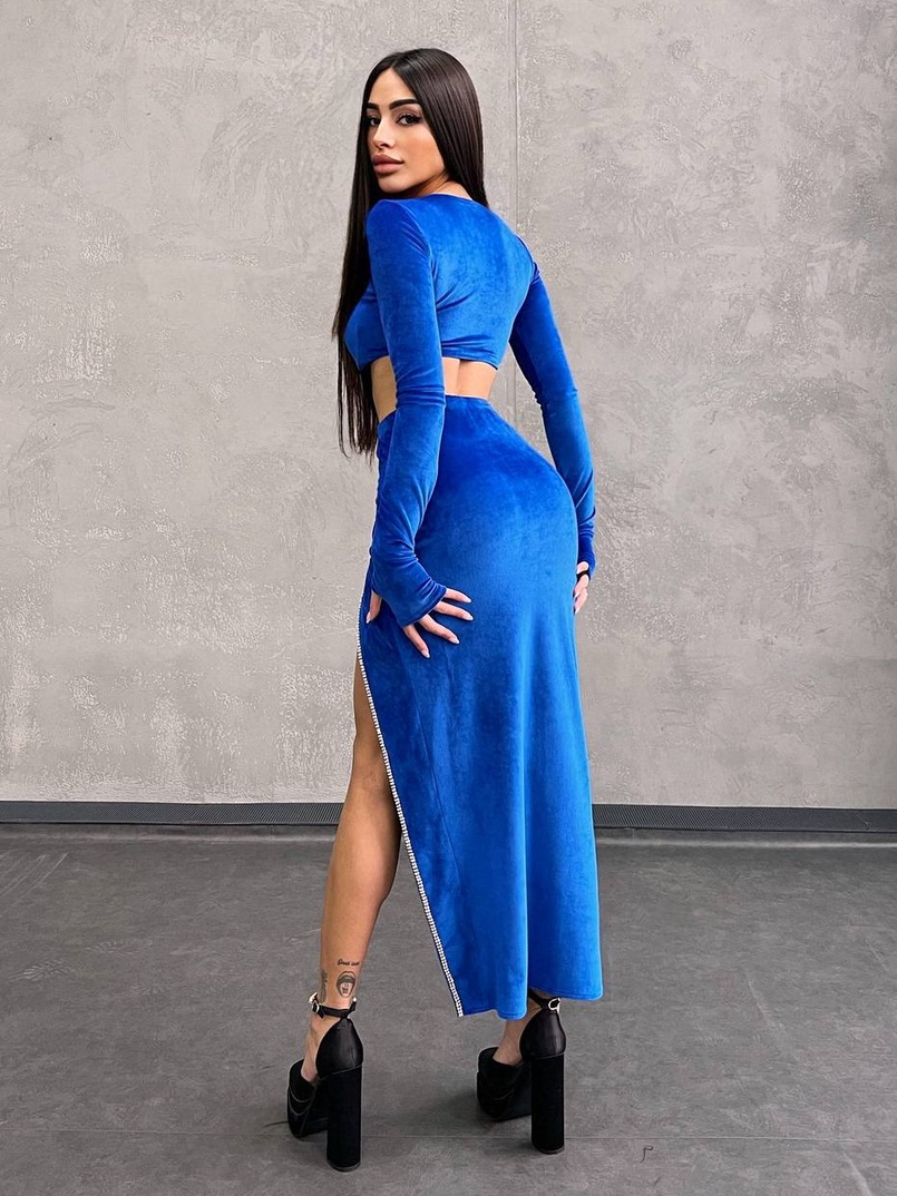 Оксамитовий комплект: топ із чашками push up+ спідниця, декорована стразами Прикраса пришита, ручна робота. Оксамитовий комплект: топ із чашками push up+ спідниця, декорована стразами Прикраса пришита, ручна робота. | PUSHKA SHOP