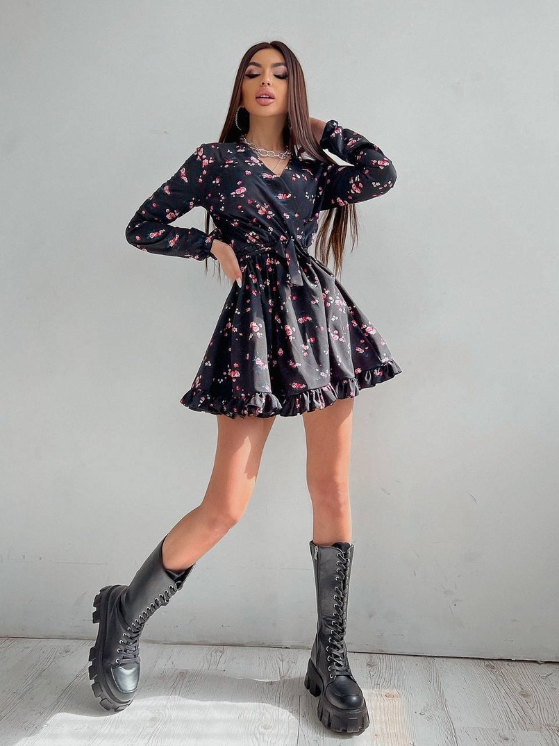 Сукня в квітковий принт з воланами Сукня в квітковий принт з воланами | PUSHKA SHOP