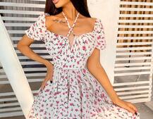 Летнее цветочное платье с завязками на груди Летнее цветочное платье с завязками на груди | PUSHKA SHOP