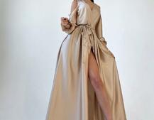 Шелковое платье макси с разрезом Шелковое платье макси с разрезом | PUSHKA SHOP