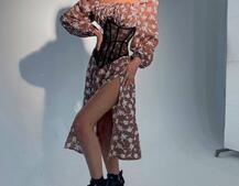 Цветочное платье миди с разрезом + прозрачный бельевой корсет Цветочное платье миди с разрезом + прозрачный бельевой корсет | PUSHKA SHOP