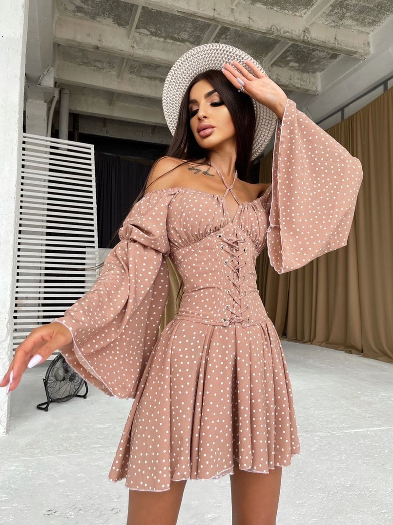 Платье в горошек с расклешенными рукавами и корсетом  Платье в горошек с расклешенными рукавами и корсетом  | PUSHKA SHOP