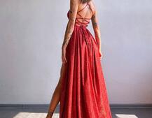 Сяюча сукня максі зі шнурівкою на спинці Сяюча сукня максі зі шнурівкою на спинці | PUSHKA SHOP