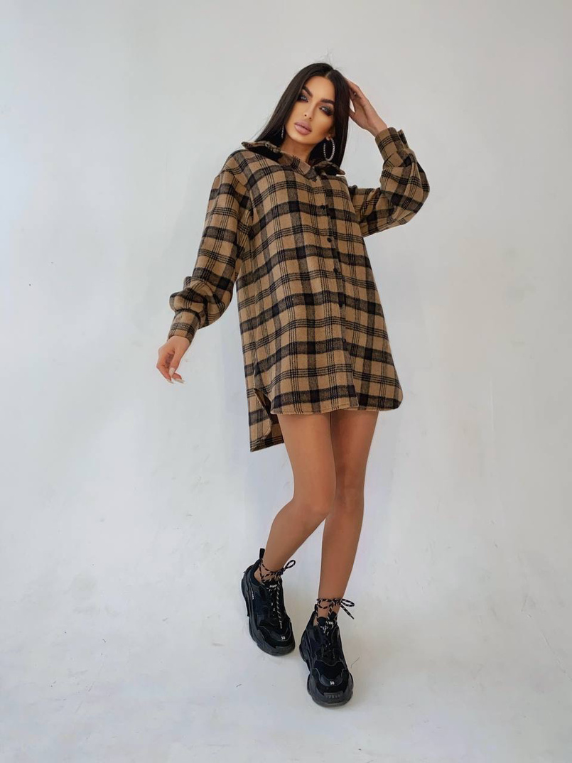 Тёплое байковое платье-рубашка в клетку Тёплое байковое платье-рубашка в клетку | PUSHKA SHOP