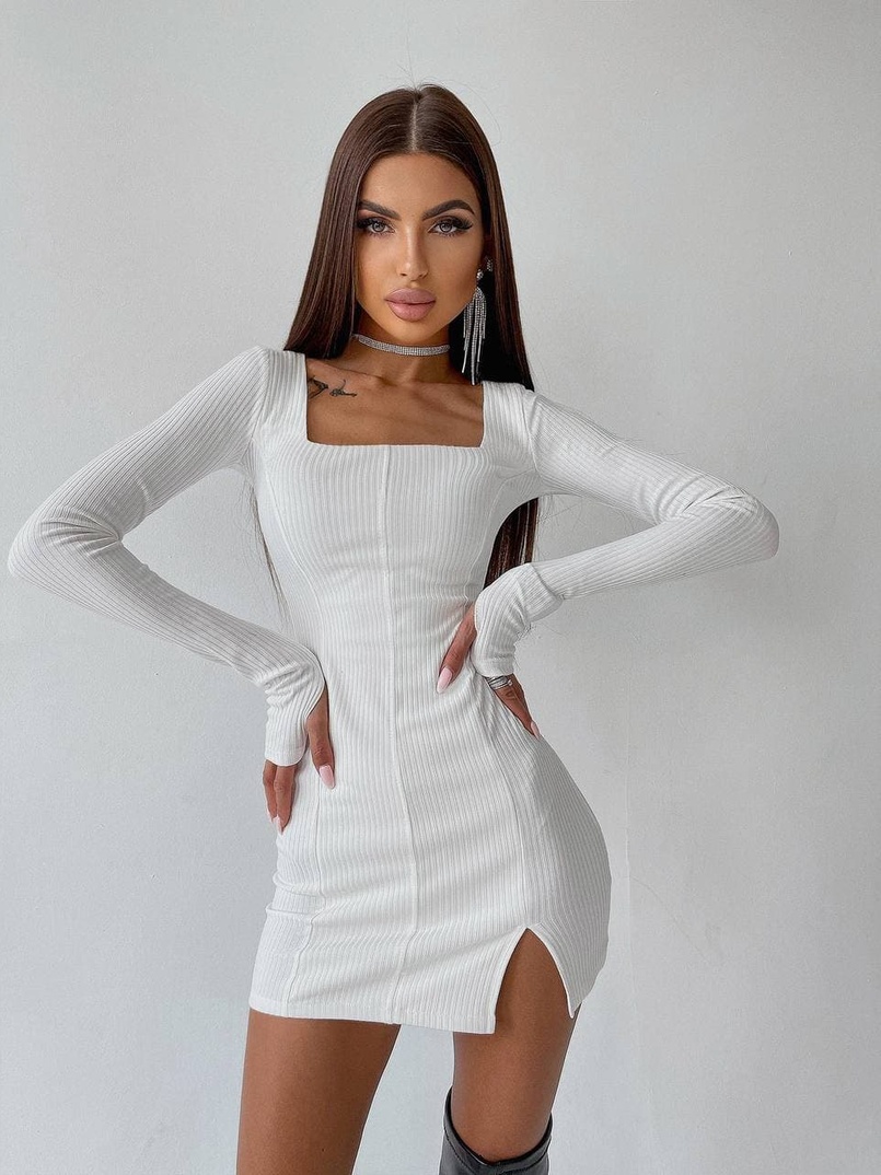 Платье-мини с квадратным вырезом Платье-мини с квадратным вырезом | PUSHKA SHOP