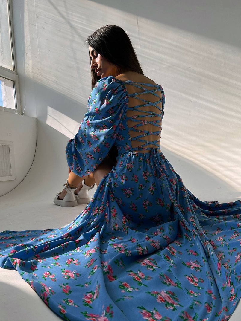 Платье миди со шнуровкой на спинке Платье миди со шнуровкой на спинке | PUSHKA SHOP