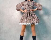 Шифоновое платье с воротничком и подъюбником, декорированным кружевом Шифоновое платье с воротничком и подъюбником, декорированным кружевом | PUSHKA SHOP