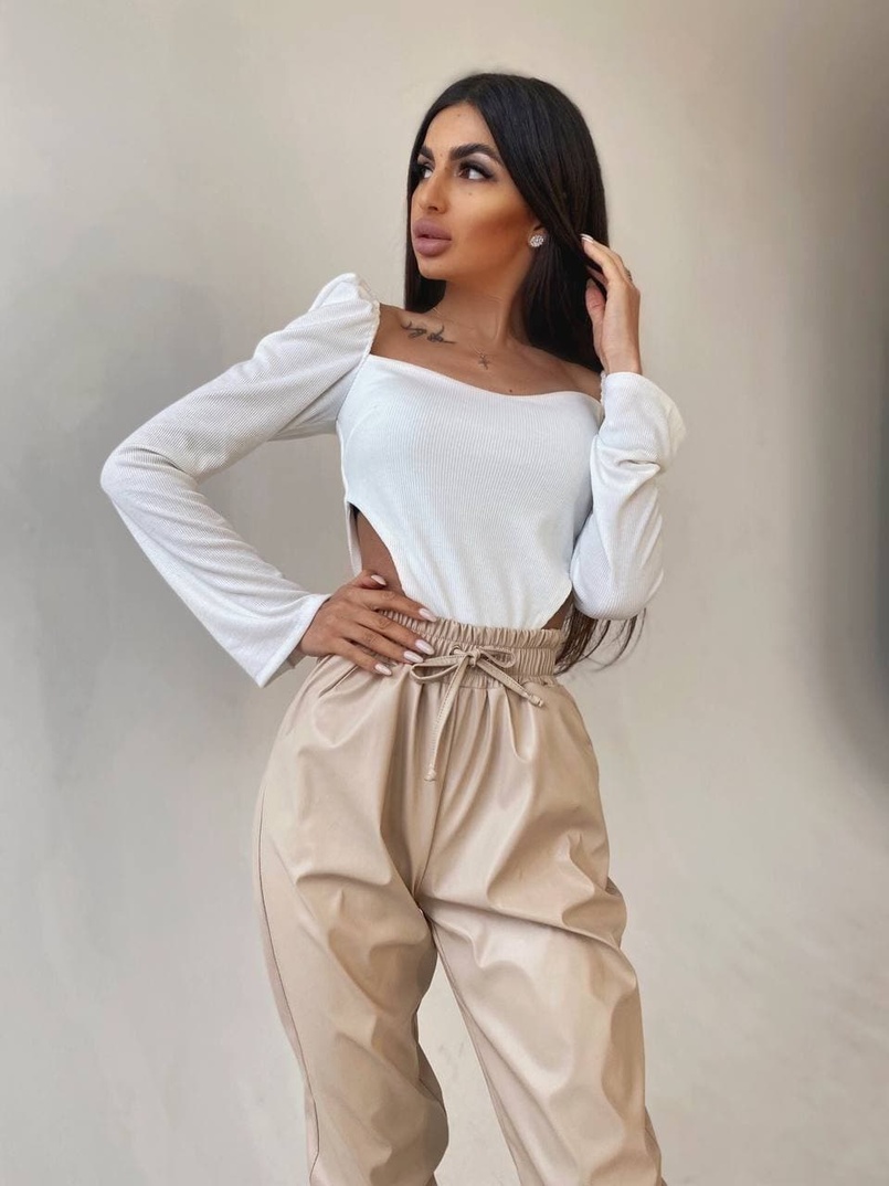 Комплект: топ + джоггеры из эко-кожи Комплект: топ + джоггеры из эко-кожи | PUSHKA SHOP