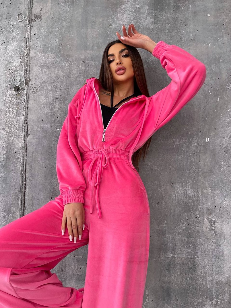 Велюровий комбінезон Велюровий комбінезон | PUSHKA SHOP