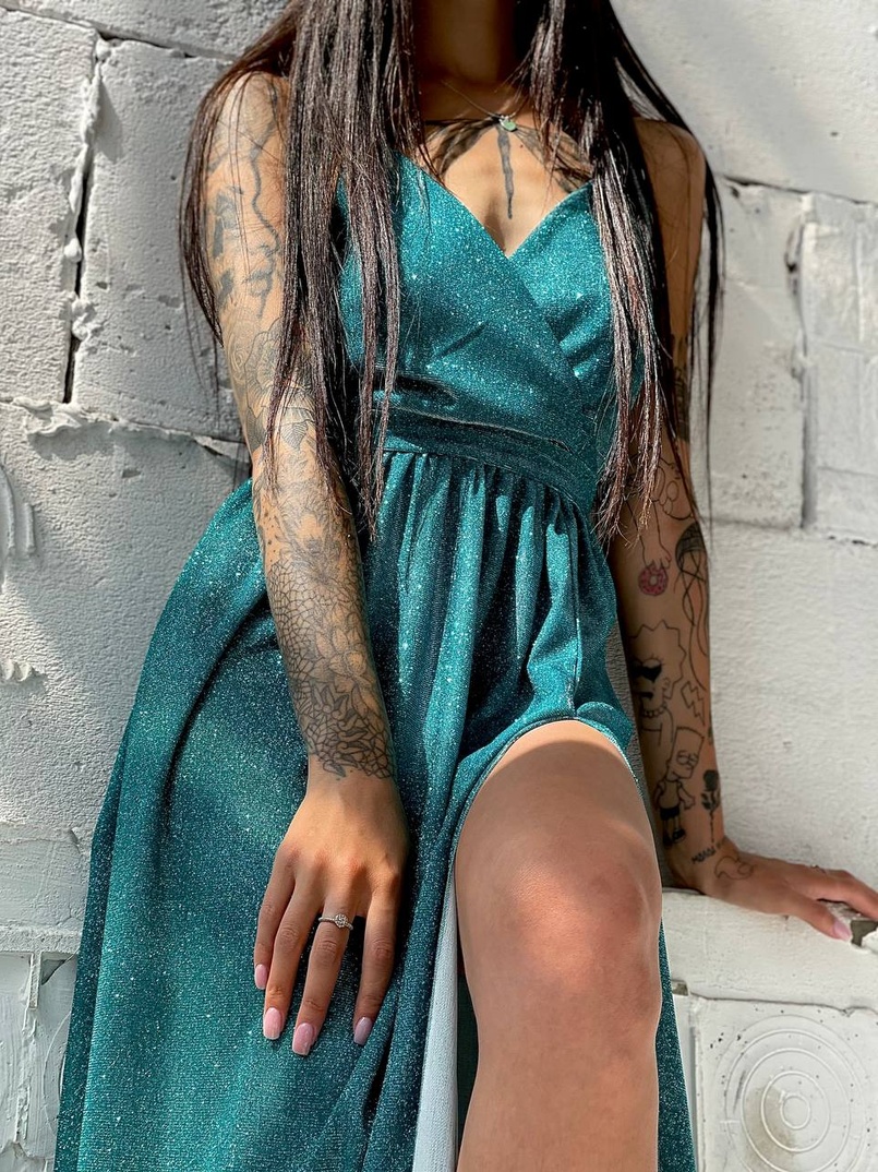 Блестящее платье-макси с разрезом   | PUSHKA SHOP