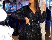 Платье в пайетки с широким поясом и завязками на талии Платье в пайетки с широким поясом и завязками на талии | PUSHKA SHOP