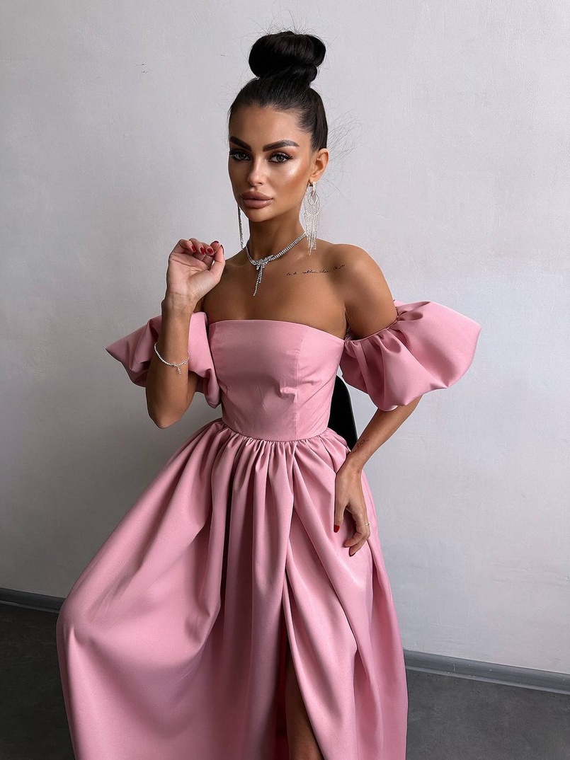 Сукня максі  з розрізом на спідниці та об’ємними рукавами  | PUSHKA SHOP