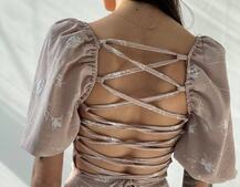 Платье миди со шнуровкой на спинке Платье миди со шнуровкой на спинке | PUSHKA SHOP