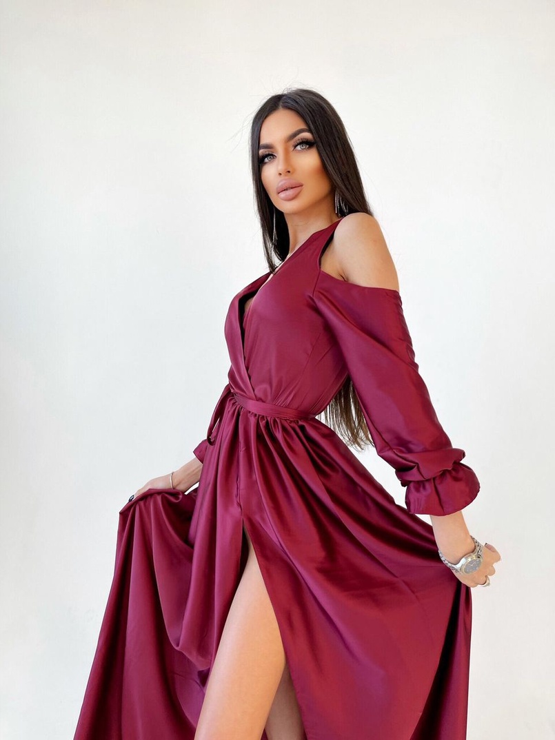 Шелковое платье макси с разрезом  Шелковое платье макси с разрезом  | PUSHKA SHOP