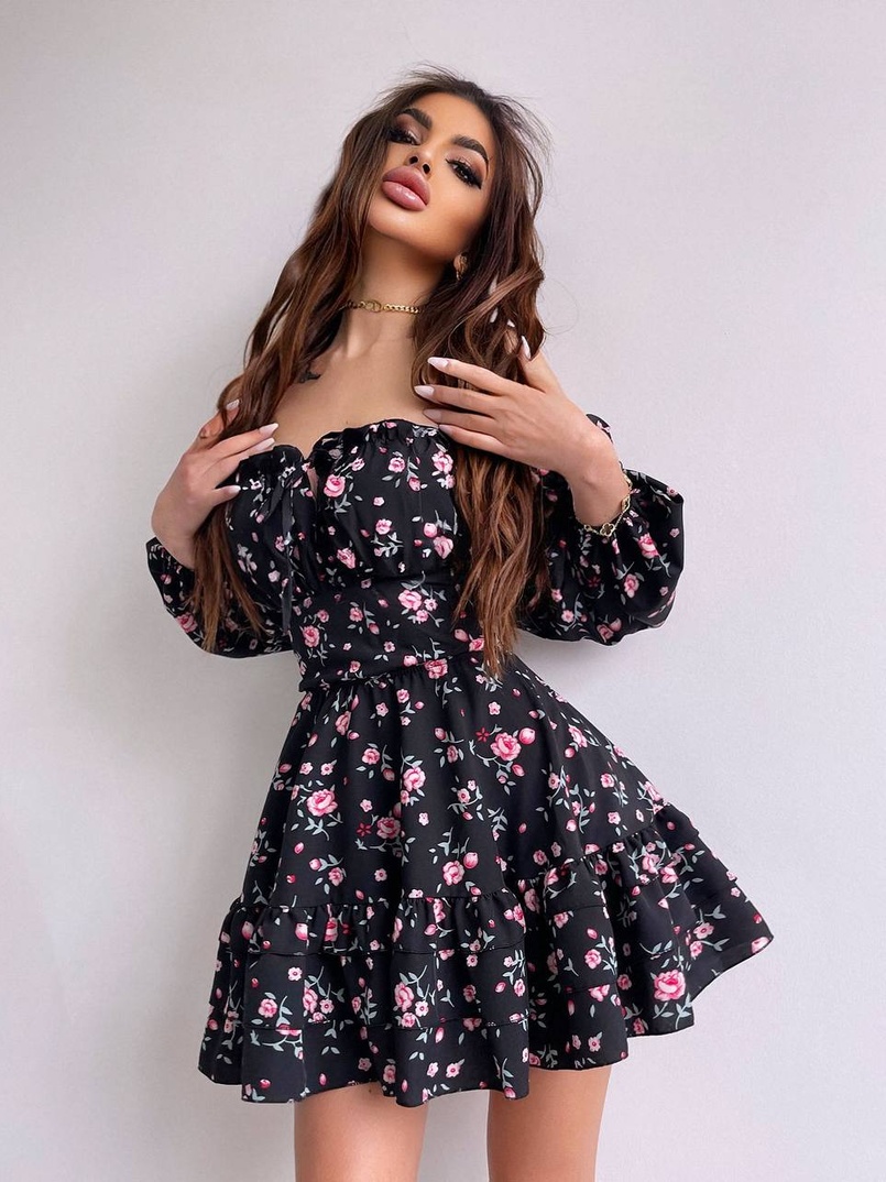 Квіткова сукня з воланами та шнуровкою по спинці Квіткова сукня з воланами та шнуровкою по спинці | PUSHKA SHOP