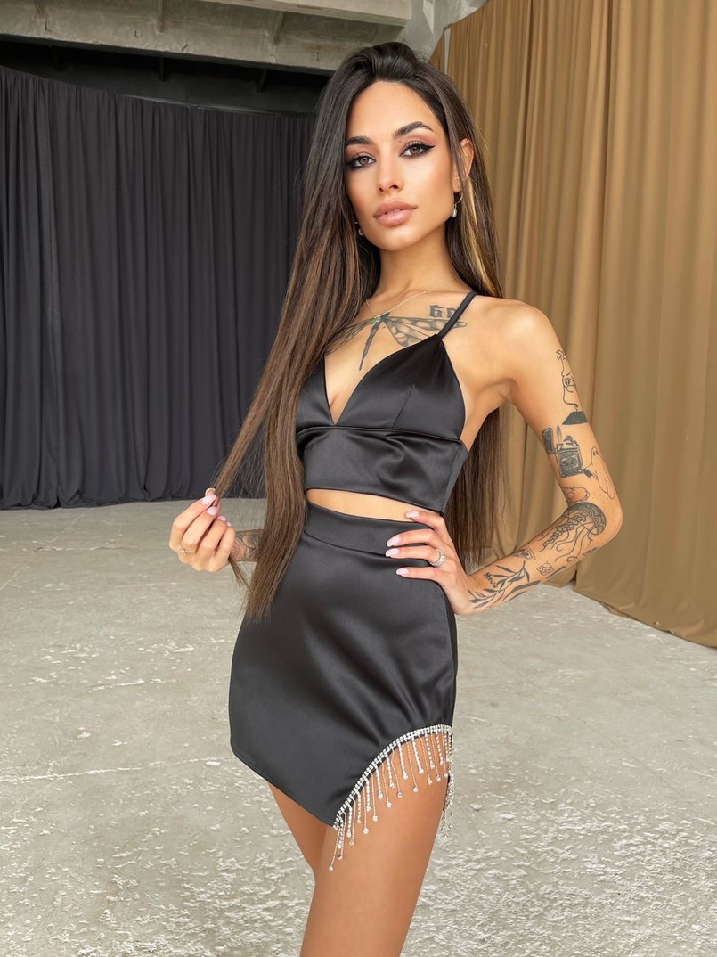 Комплект: топ + юбка, декорированная бахромой из страз  Комплект: топ + юбка, декорированная бахромой из страз  | PUSHKA SHOP