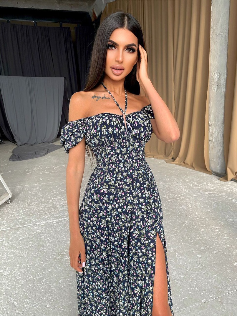 Цветочное платье макси с разрезом  Цветочное платье макси с разрезом  | PUSHKA SHOP