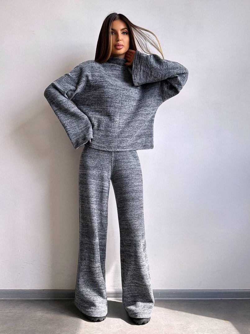 Трикотажний базовий комплект: світшот + штани  | PUSHKA SHOP