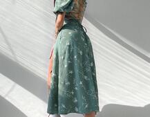 Платье миди со шнуровкой на спинке  Платье миди со шнуровкой на спинке  | PUSHKA SHOP